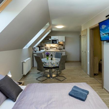 Star Apartman Eger Exterior photo