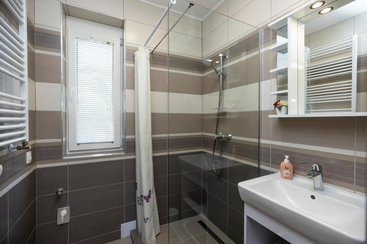 Star Apartman Eger Exterior photo