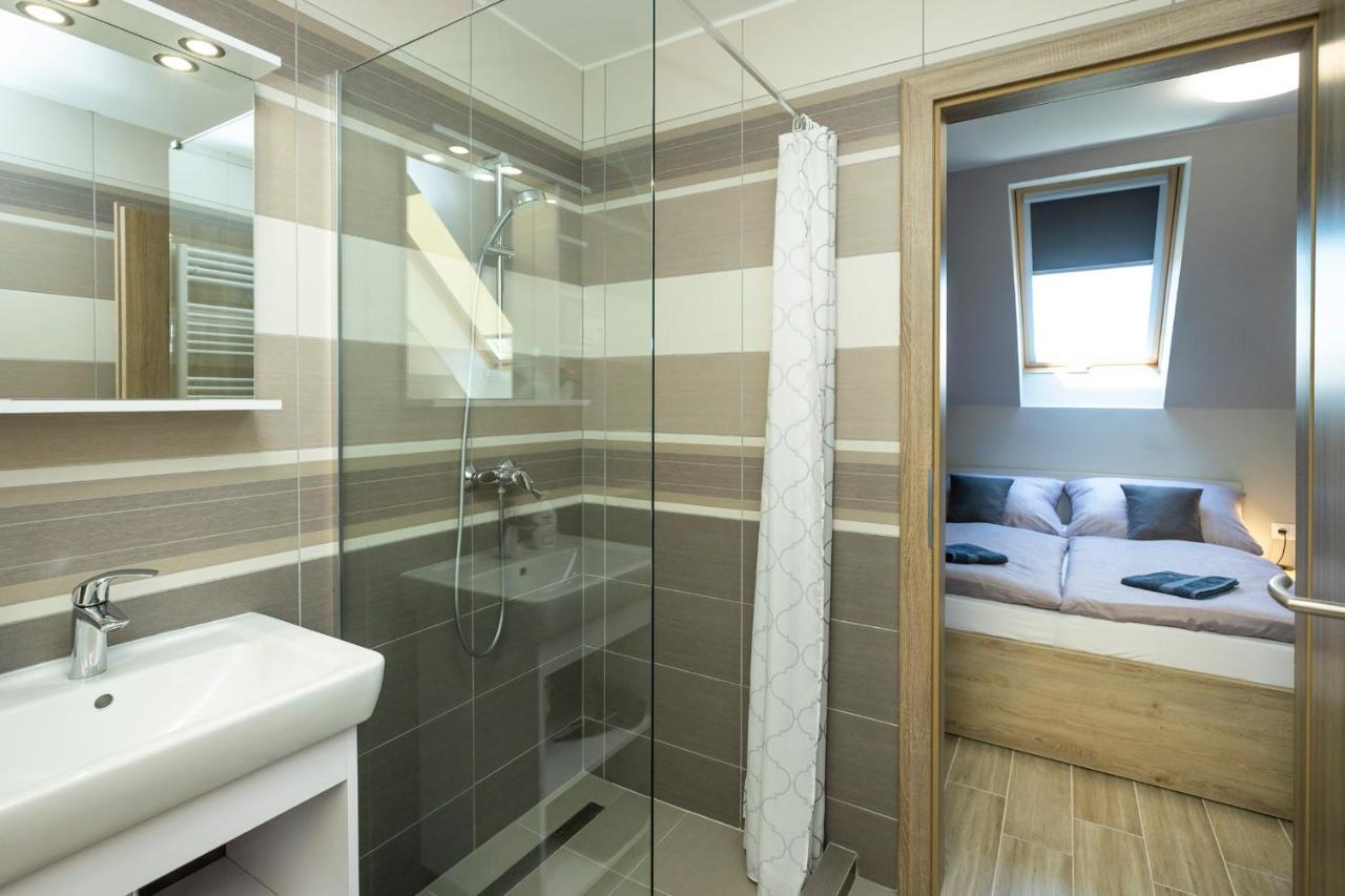 Star Apartman Eger Exterior photo