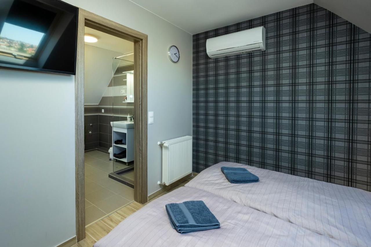 Star Apartman Eger Exterior photo